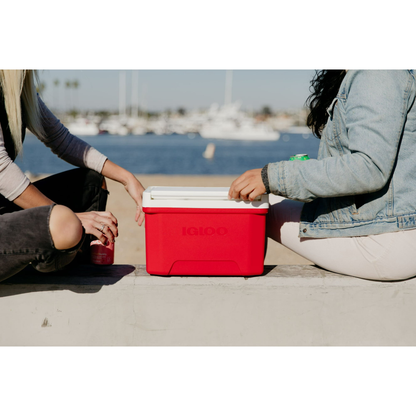 Igloo 9 QT Laguna Ice Chest Cooler, Red